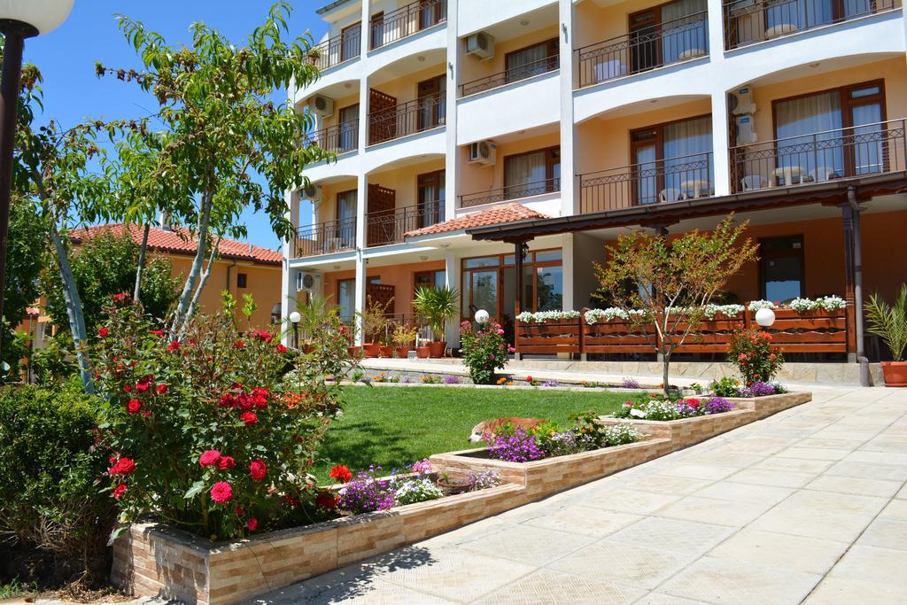 Hotel Genada Sveti Vlas Buitenkant foto